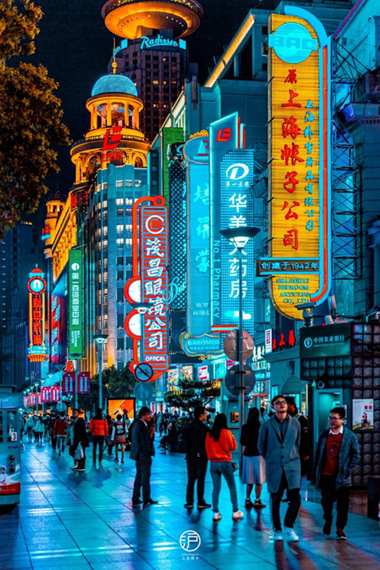 上海拟立法规范户外招牌 让店家共绘城市“美颜”新画卷